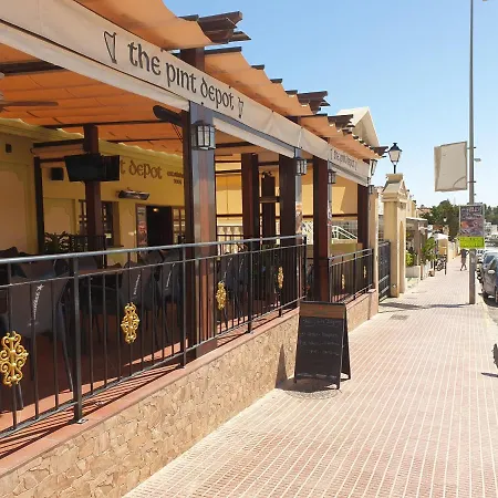 Amazing Villamartin House Sleeps 6 With Pool Holiday home Villacosta